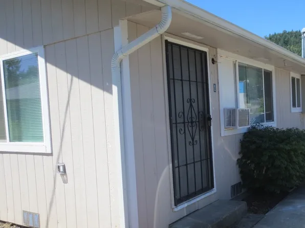 121 Long St, Canyonville, OR