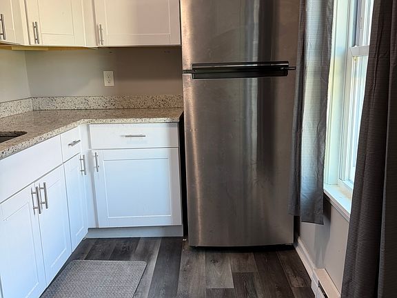2nd image of 551 Bourbon St #1