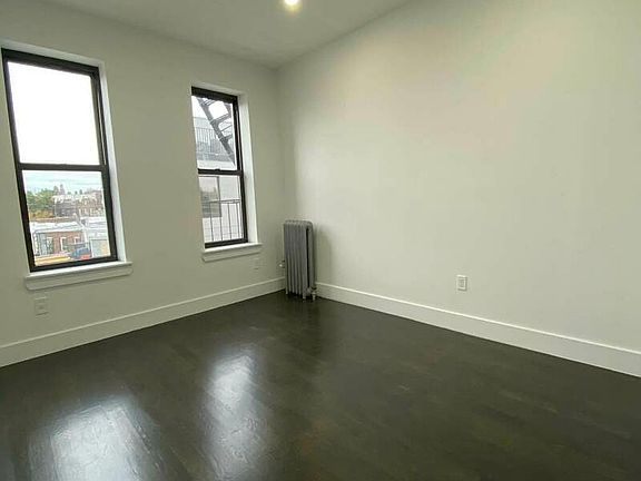 4th image of 55 Brooklyn Ave APT 4A