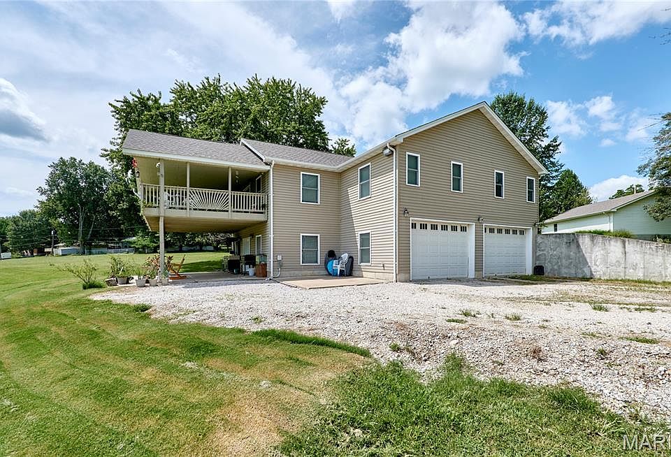 1st image of 55 Lakeview Cir