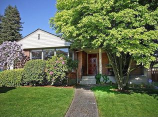 8226 Densmore Ave N, Seattle, WA 98103