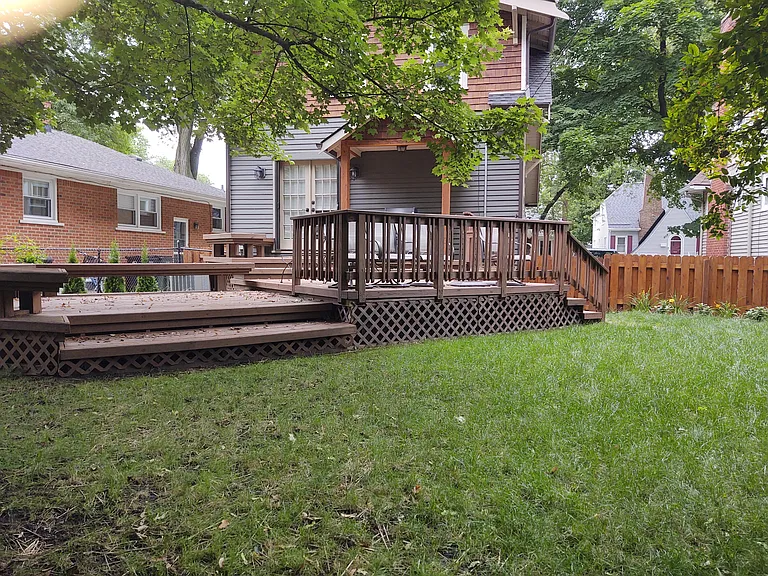 812 Maplegrove Ave — Photo 3