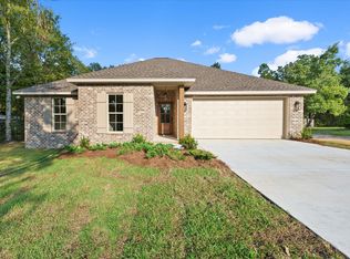 1176 Churchwell Rd, Hattiesburg, MS 39401