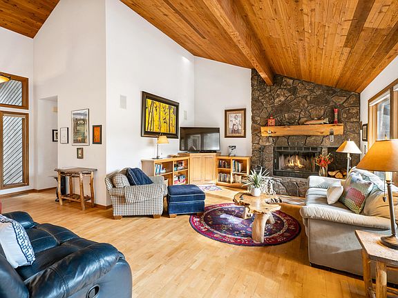 3rd image of 17764 Malheur Ln #10