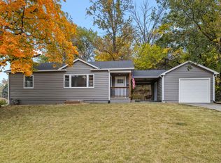 316 Elmwood Dr, Council Bluffs, IA 51503