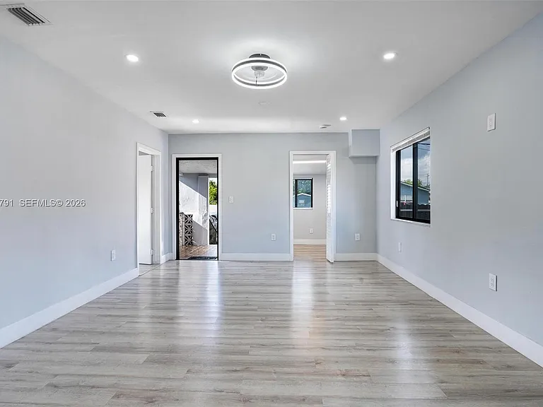 781 NW 108th St — Photo 10