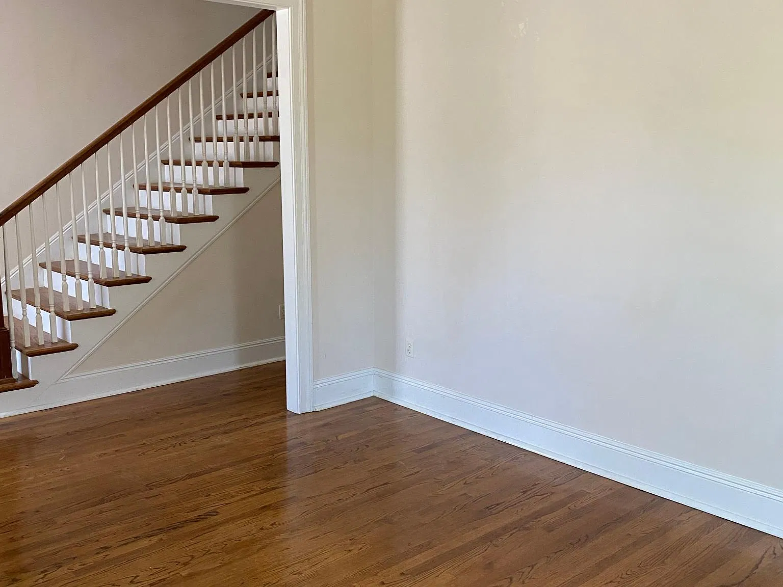 3 bed, 2.5 bath, 2000 sqft, $3,100 — Photo 4