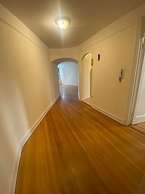 3rd image of 580 E 17th St APT 4B