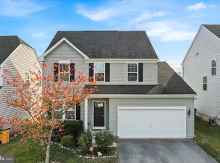 35 Sirocco Ct, Falling Waters, WV 25419