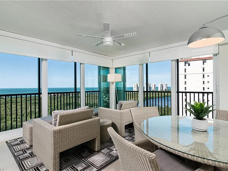 7515 Pelican Bay Blvd #17D — Photo 17