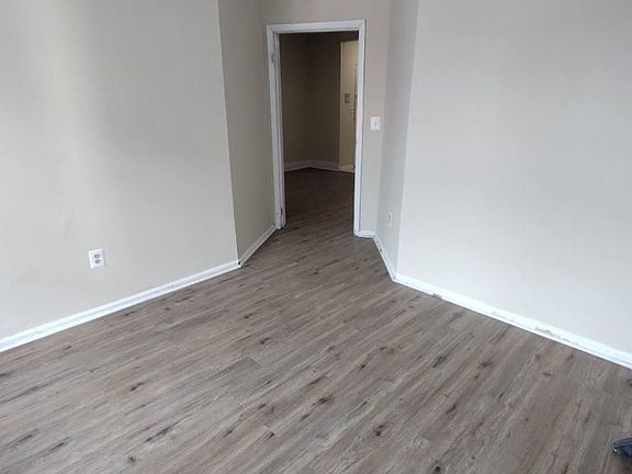 3rd image of 300 57th St APT 3