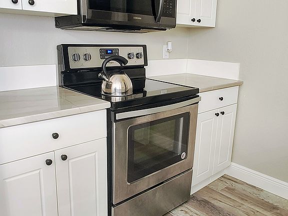 4th image of 1757 Sophias Dr