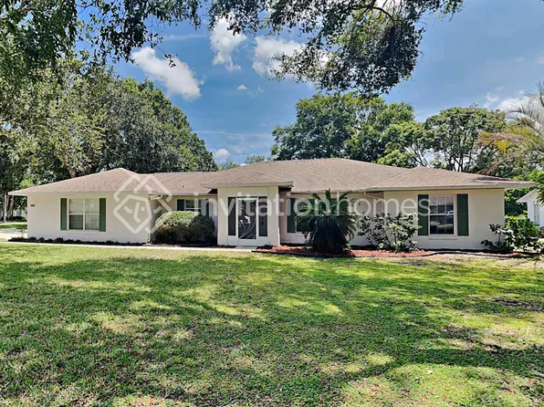 36636 Francis Dr, Grand Island, FL 32735