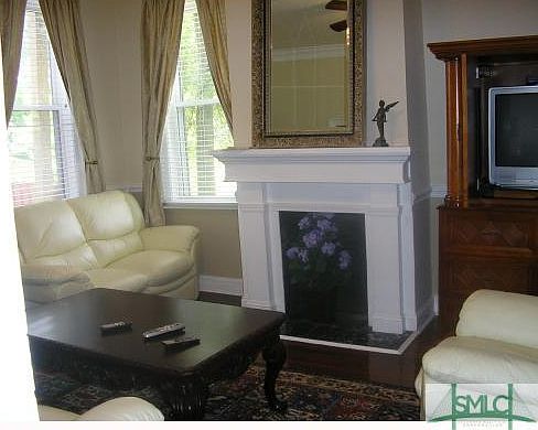 3rd image of 523 E Gwinnett Street #s