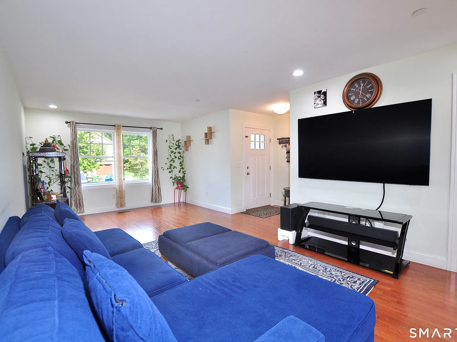 3 bed, 4.0 bath, 2800 sqft, $3,000 — Photo 4