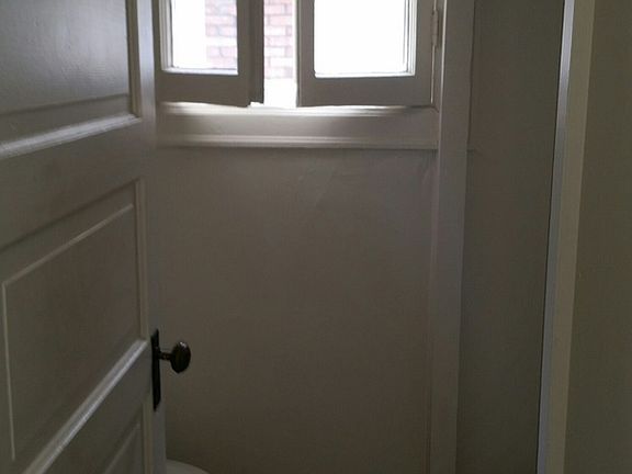 5th image of 2266-2268 NW Johnson St #6