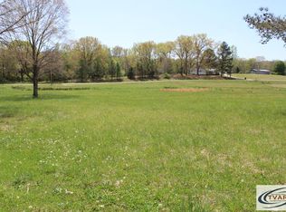 1825 Anark Rd, Huntingdon, TN 38344