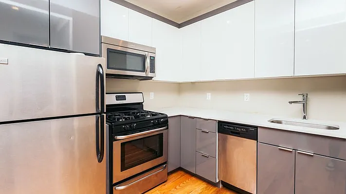 Rented by Nooklyn NYC LLC | media 24