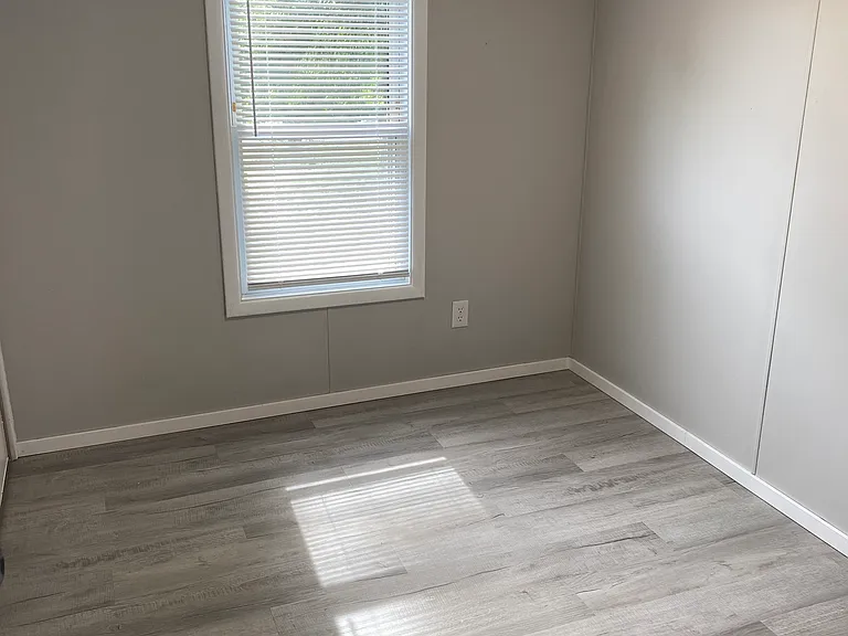 4223 Highway 5 N — Photo 6