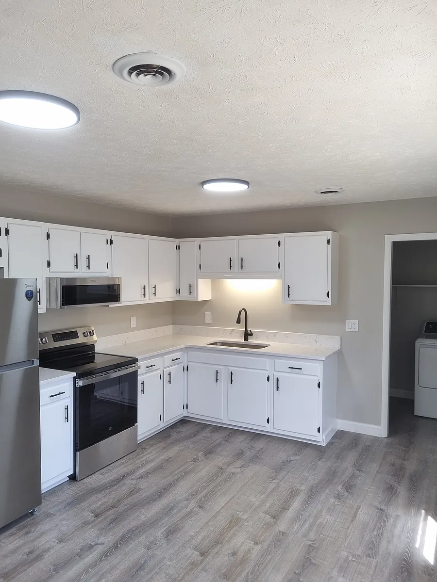 Building Photo - 967 Sanchez Dr