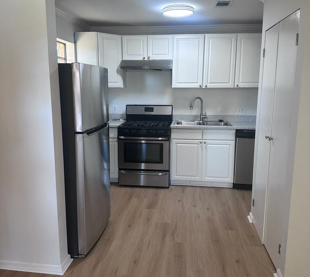 508 Concord Woods Dr SE — Photo 1