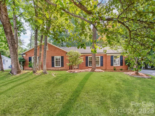 6821 Old Post Rd, Charlotte, NC 28212