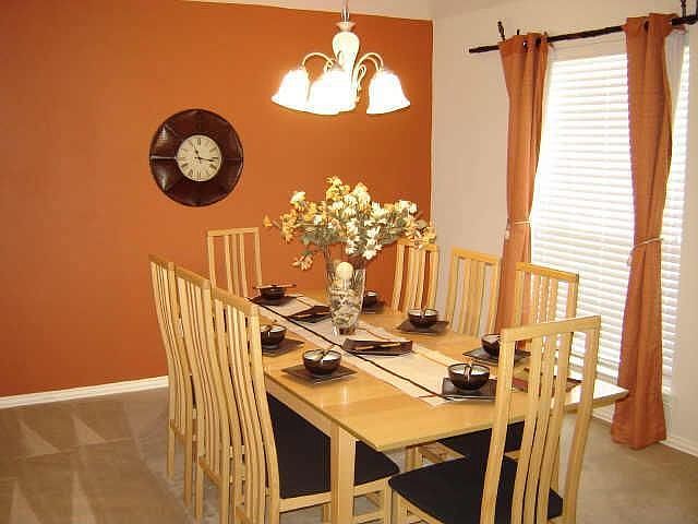 Formal Dining
