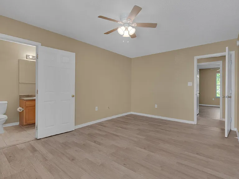 2125 Tom St — Photo 18
