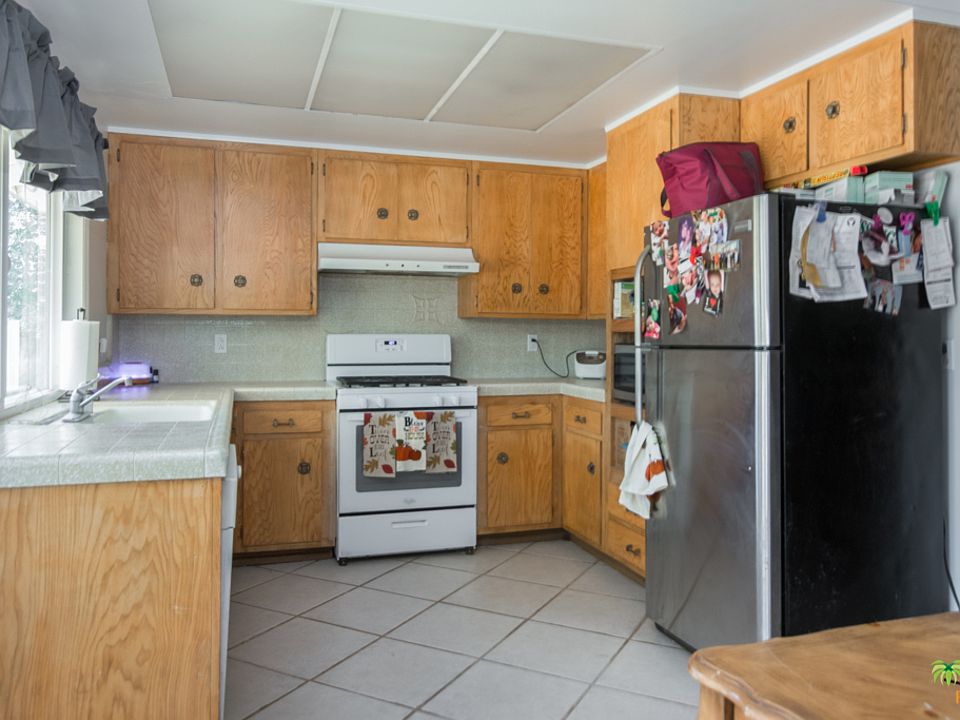 2nd image of 55759 Navajo Trl