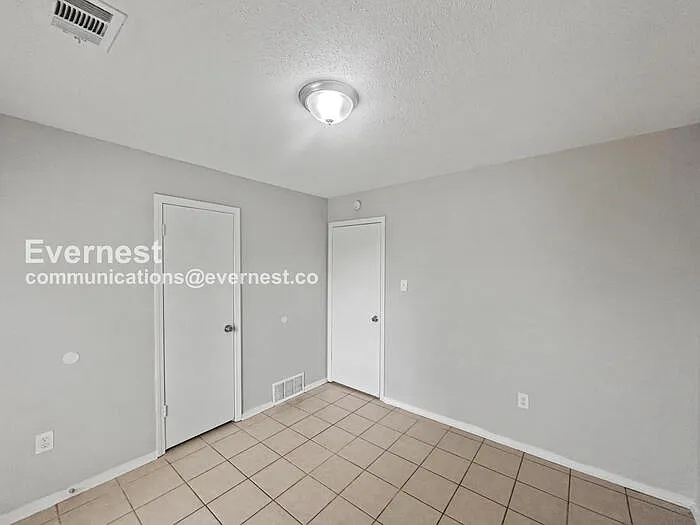 6270 Jamestown Dr — Photo 13