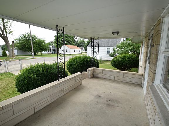 5th image of 1825 S Biltmore Ave