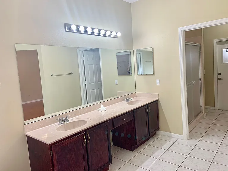 3878 Kingston Oaks Cv — Photo 9