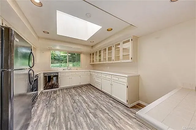 Bright Kitchen