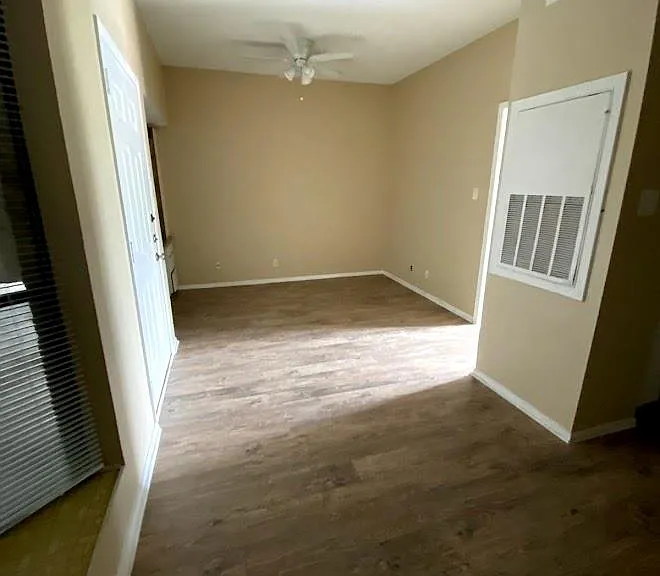 3316 Guadalupe St #212 — Photo 3
