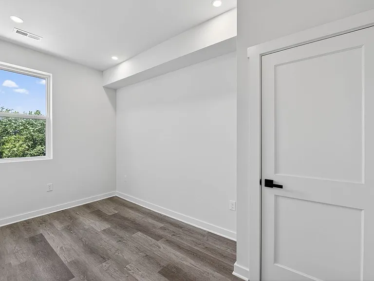 1321 Anacostia Rd SE — Photo 59