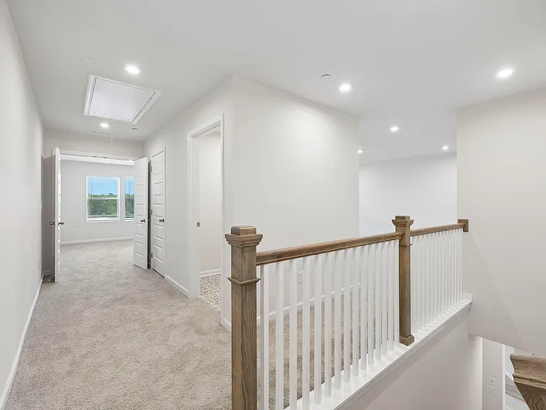 615 Club View Way — Photo 28
