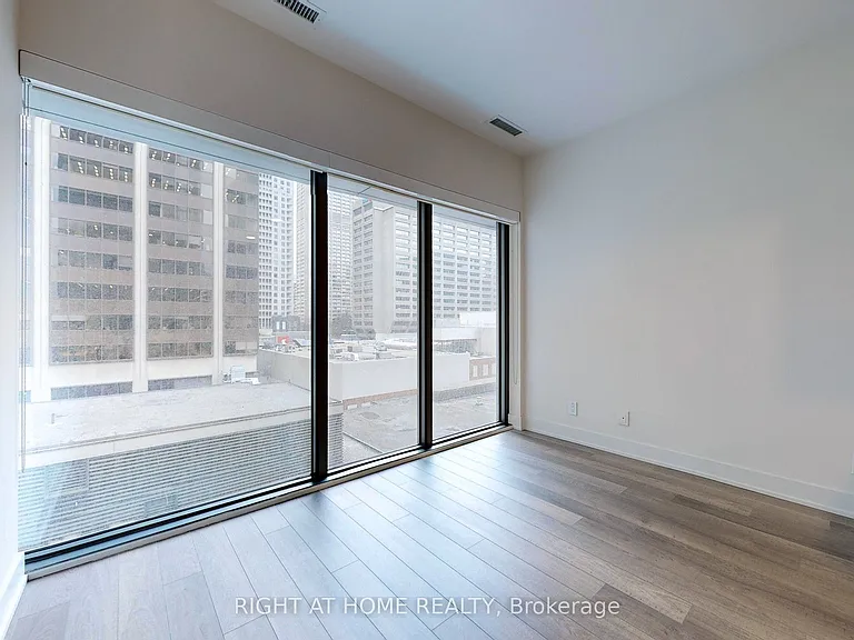 8 Cumberland St #603 — Photo 13