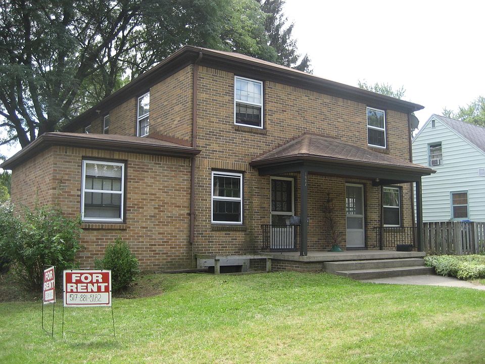 1st image of 1042 Linden St