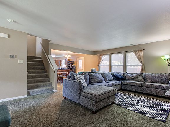 4th image of 10246 Crooked Stick Dr