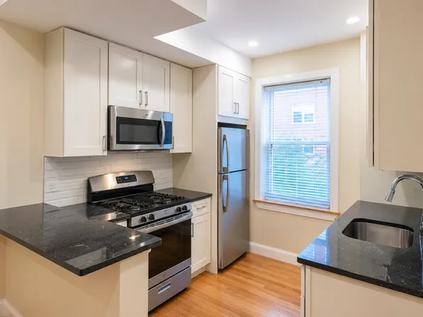 89 Kilmarnock St, Boston, MA