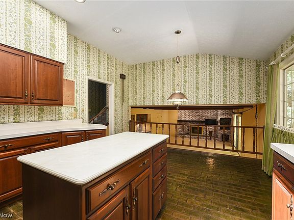 4th image of 20076 Great Oaks Ln