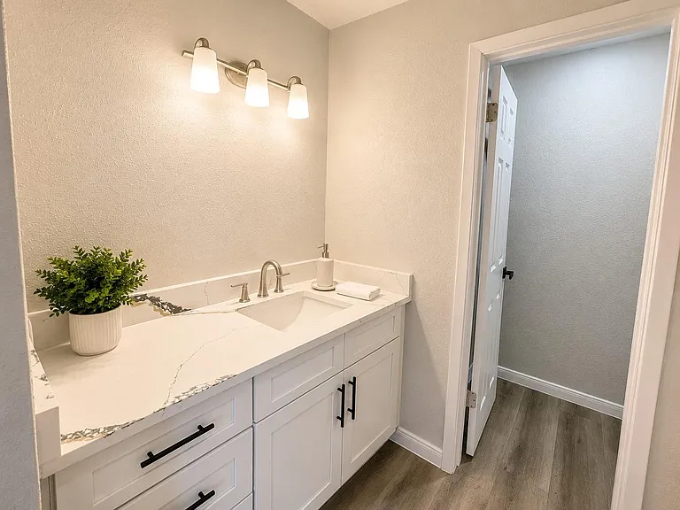 6106 W Airport Blvd #18 — Photo 12