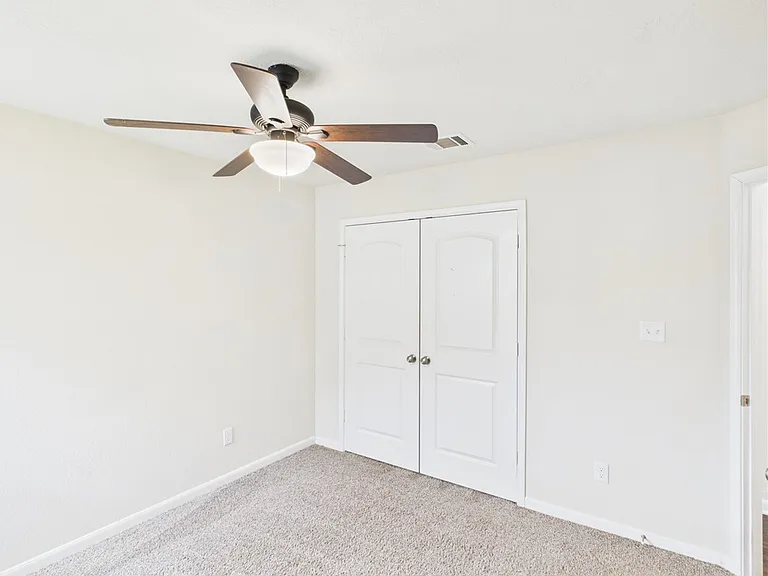 2102 Polmont Dr — Photo 19