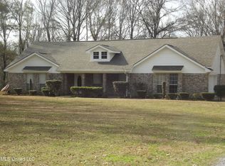 68 Seale Rd, Natchez, MS 39120