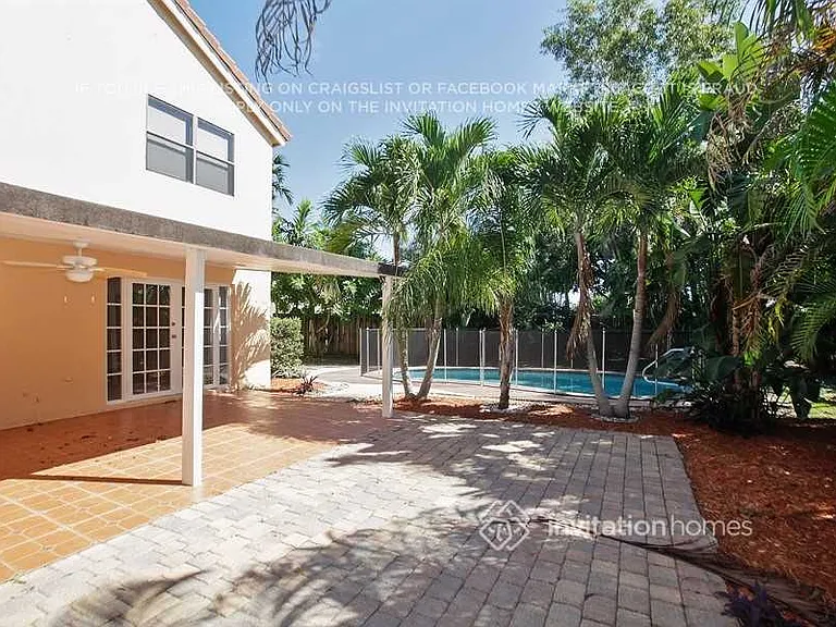 6998 Dearborn Pl — Photo 15