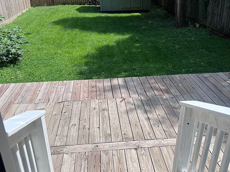 326 Blackburn Ave — Photo 18