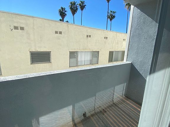 3rd image of 1030 N Orange Grove Ave APT 205