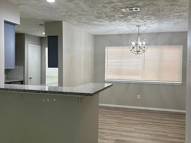 16322 Maplemont Dr — Photo 2
