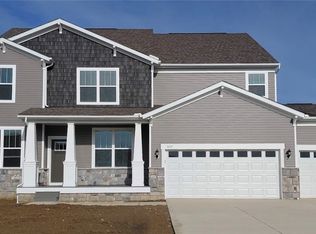 3777 Golden Wood Way, Uniontown, OH 44685