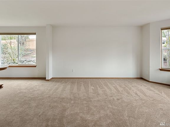 5th image of 7106 SE Marion St